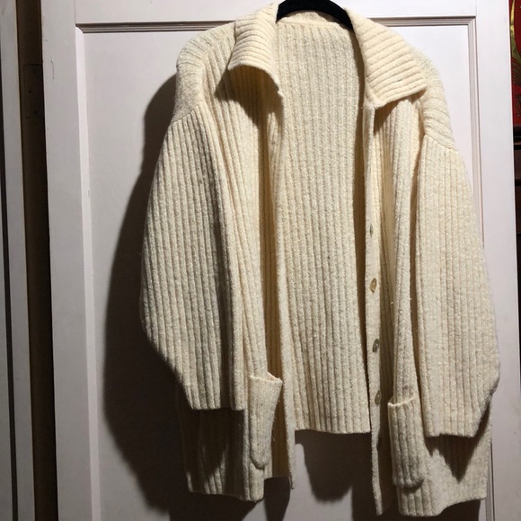 Sweaters - Vintage Cardigan